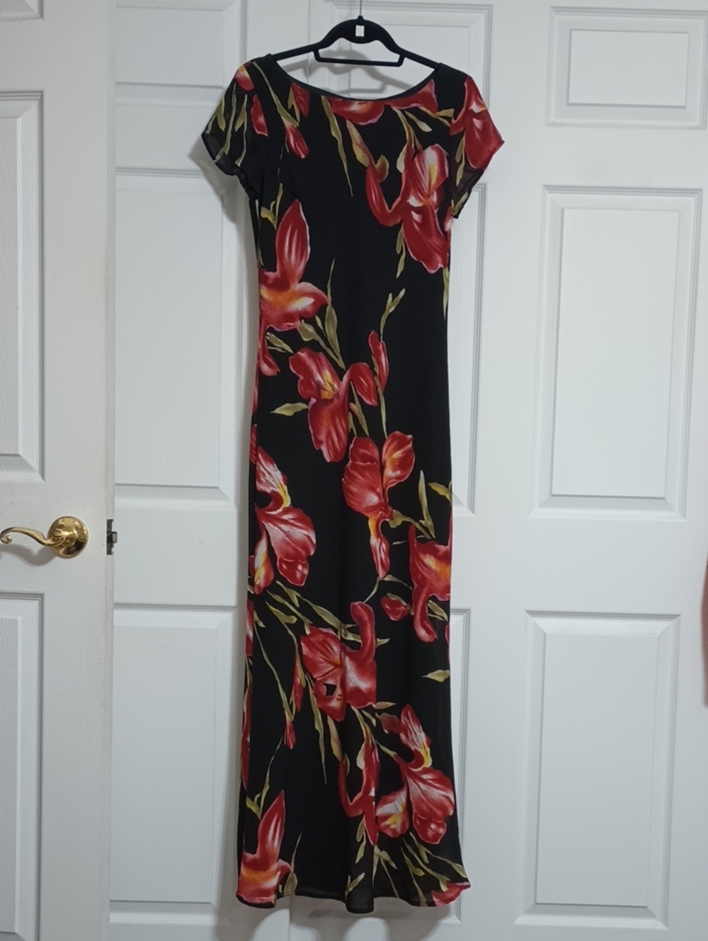 Vintage Jonathan Martin Juniors Black Maxi Dress With Red Iris Flowers. Size:13